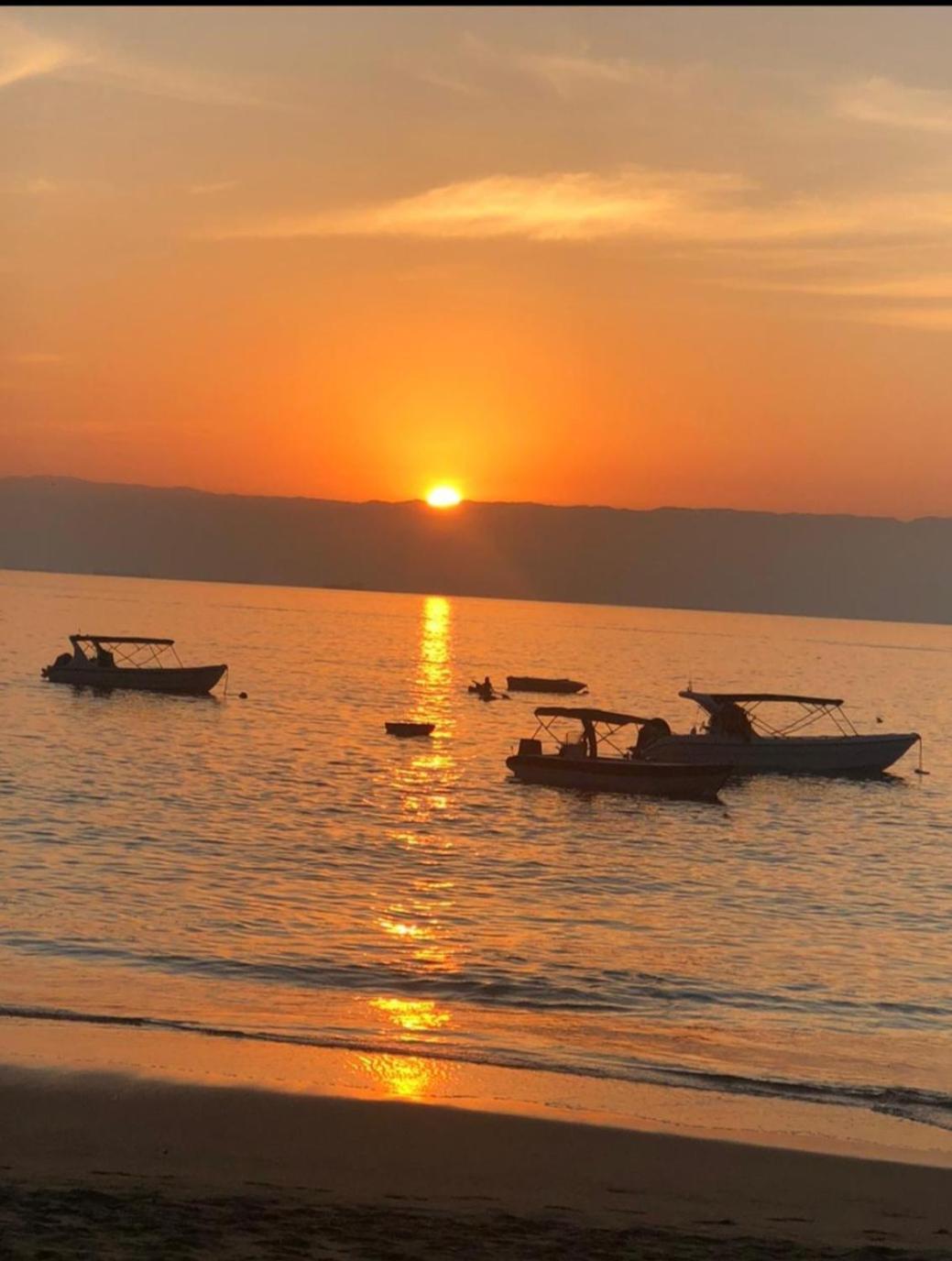 Suítes Encanto do Pai Praia de Araçatiba Exterior foto